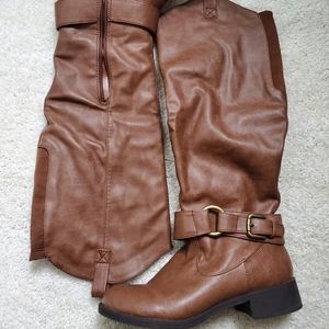 Call it SPRING size 7.5 brown tall boots